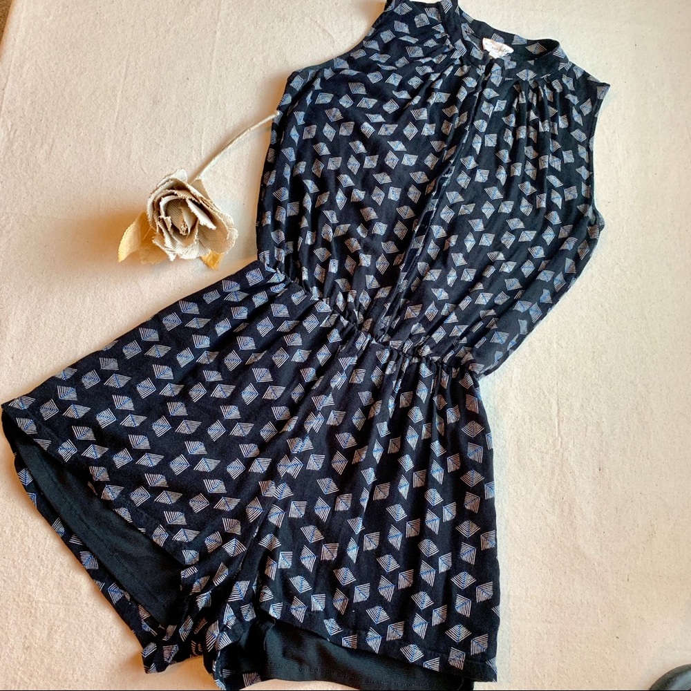 MAISON JULES romper size Small